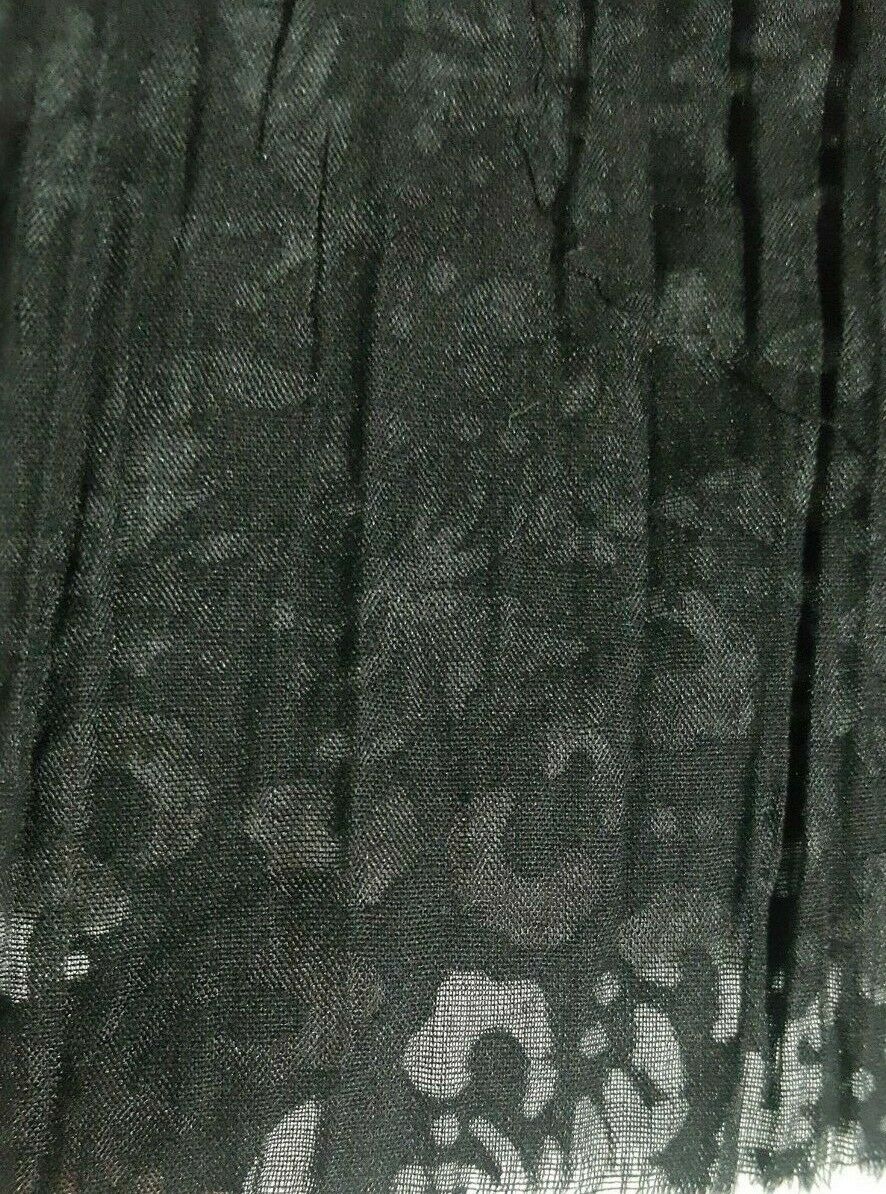 COTTON POLYESTER FABRIC PERFORARED AND CRINKLED BLACK COLOUR- SOLD BY METRE - Image 10