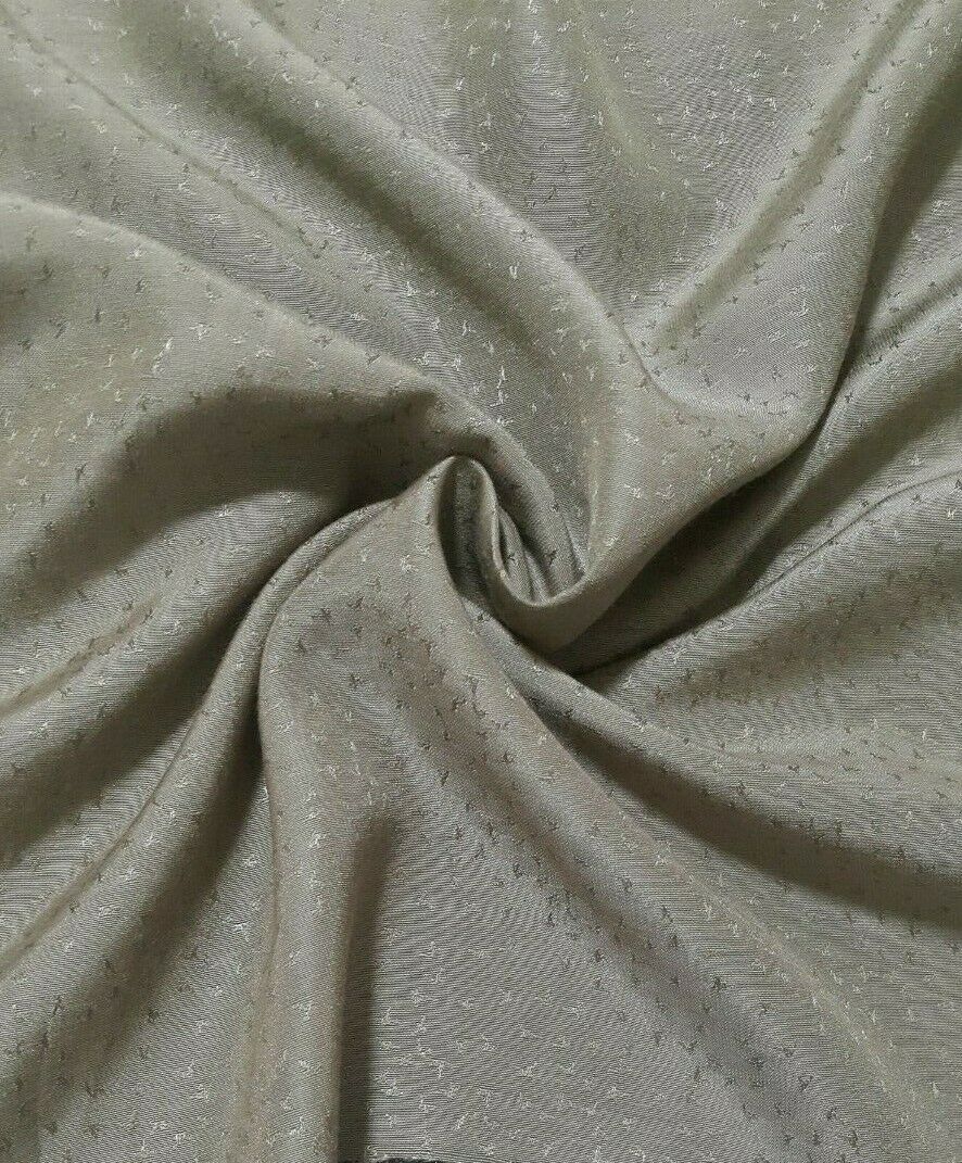 SMALLSHINY FIGURED THIN VISCOSE/POLYESTER FABRIC - SOLD BY THE METRE - Image 3