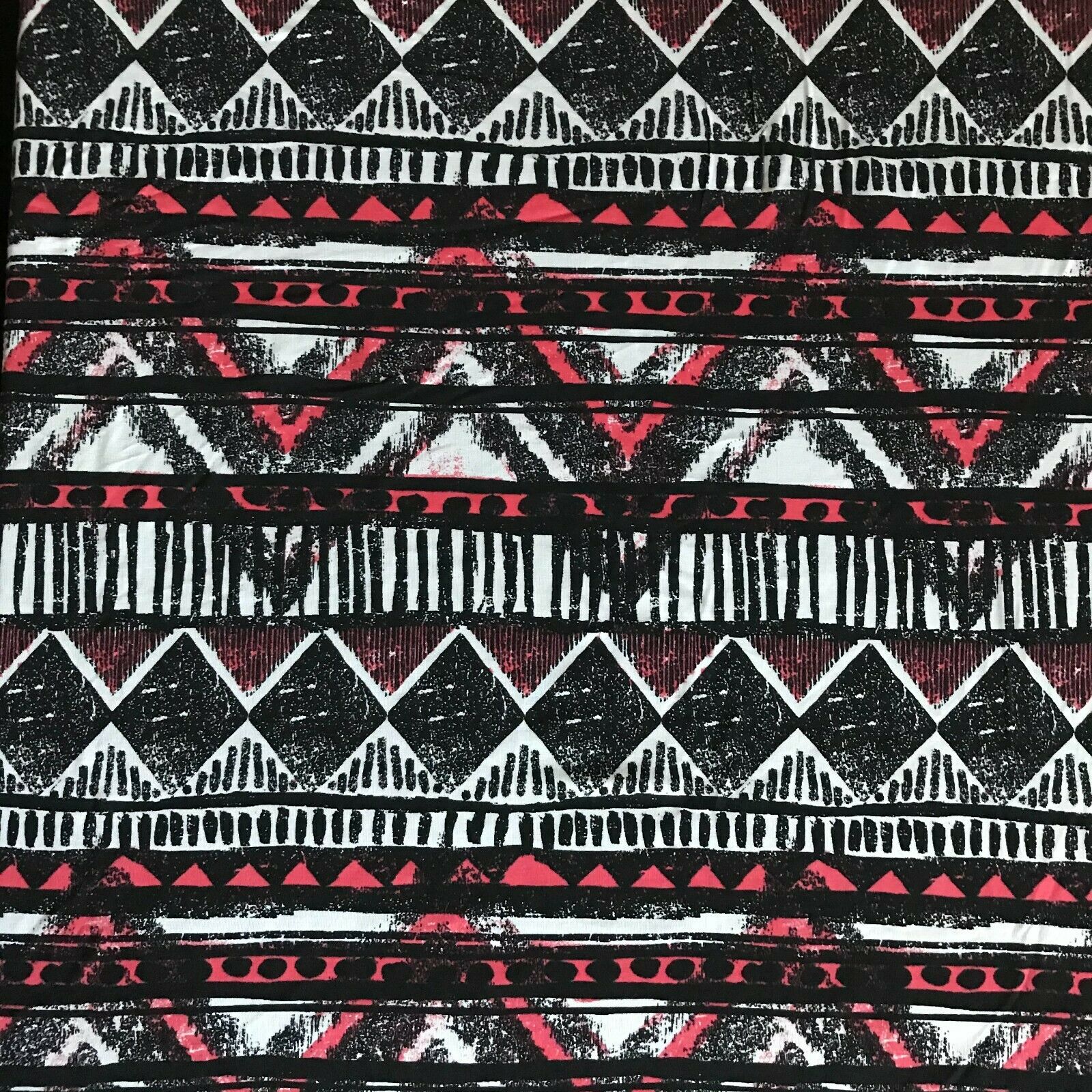 VISCOSE JERSEY FABRIC AZTEC PRINTED- SOLD BY THE METRE A1-114 - Image 4