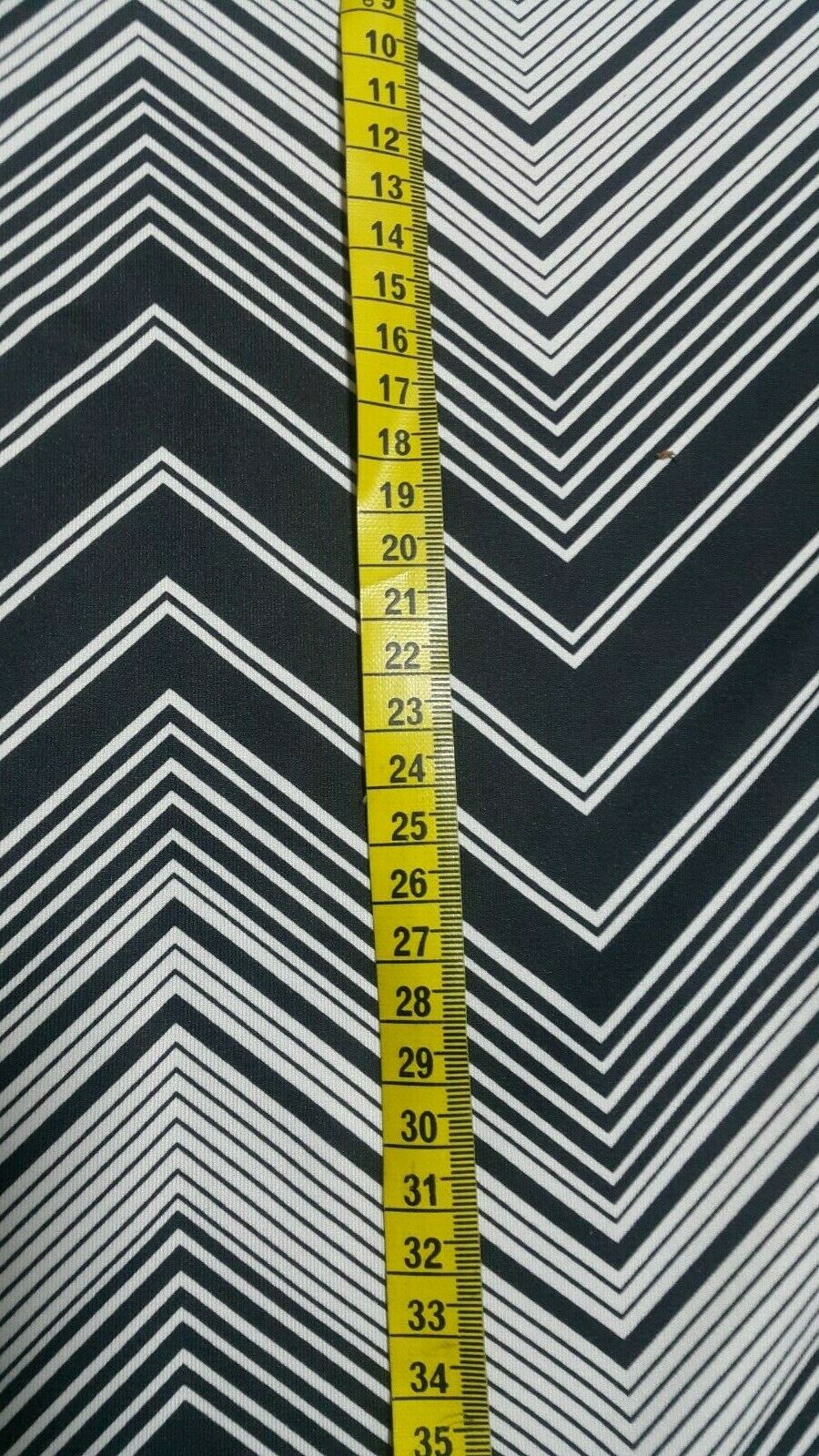 ZIG ZAG PRINTED STRETCH JERSEY LYCRA FABRIC-SOLD BY THE METER - Image 5