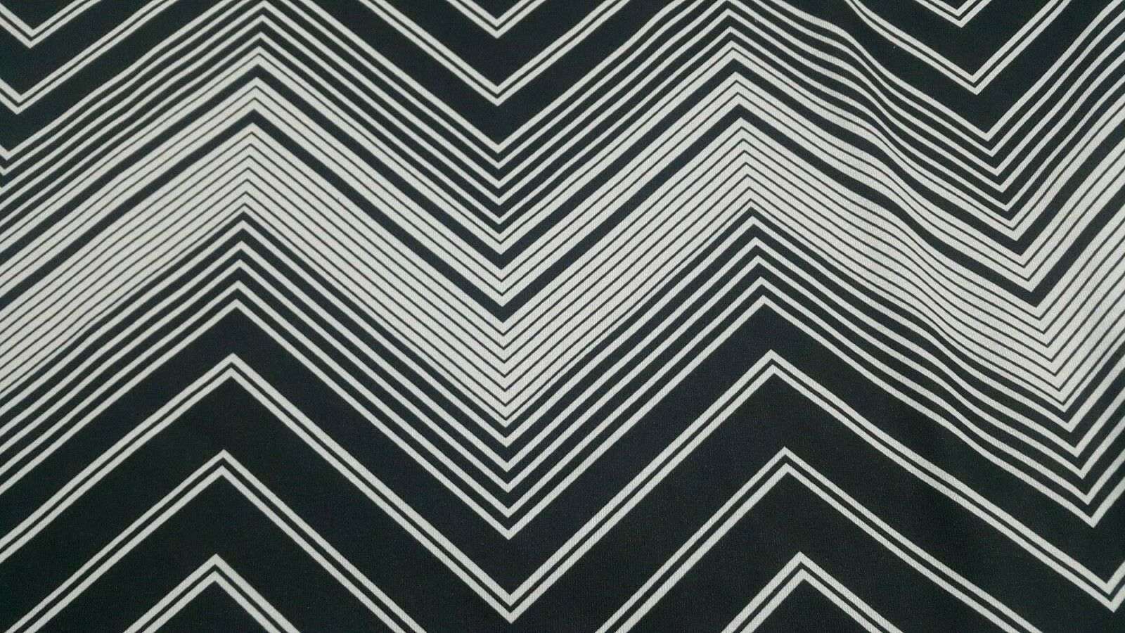 ZIG ZAG PRINTED STRETCH JERSEY LYCRA FABRIC-SOLD BY THE METER - Image 8